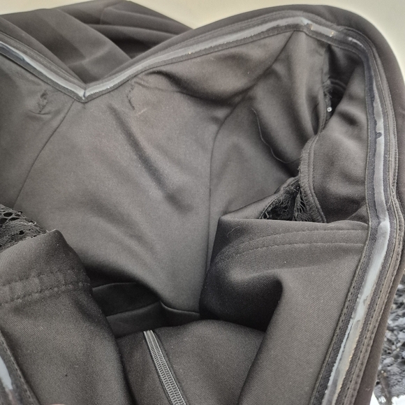 Xscape Off The Shoulder Sweetheart Neckline Lacey Sleeve Formal Dress - Size 16 - Picture 11 of 16